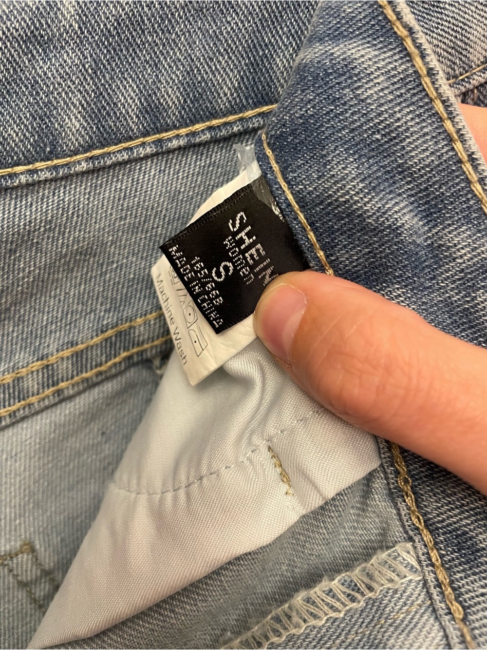 High-Waist Two-Tone Denim Shorts - Picture 3 of 3